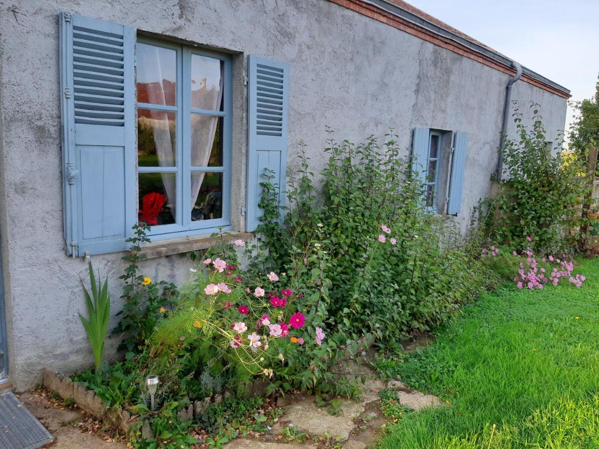 Notre village Papillon gite bed&breakfast Neret Extérieur photo